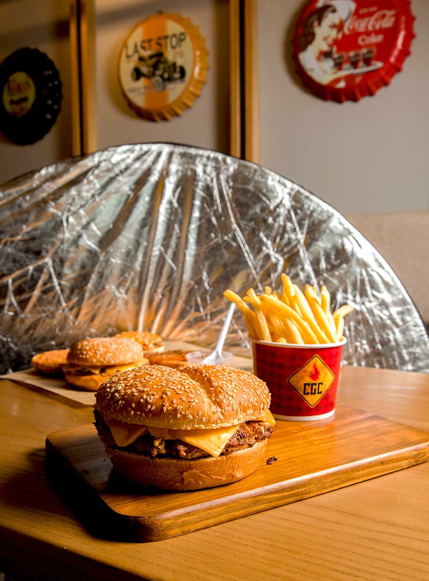 CGC burgers & fast food photography by Qaurus, frame 1 of 5